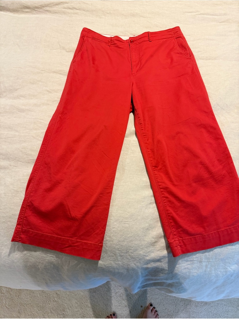 Ralph Lauren Wide-Leg Cropped Red Flat Front Pants.